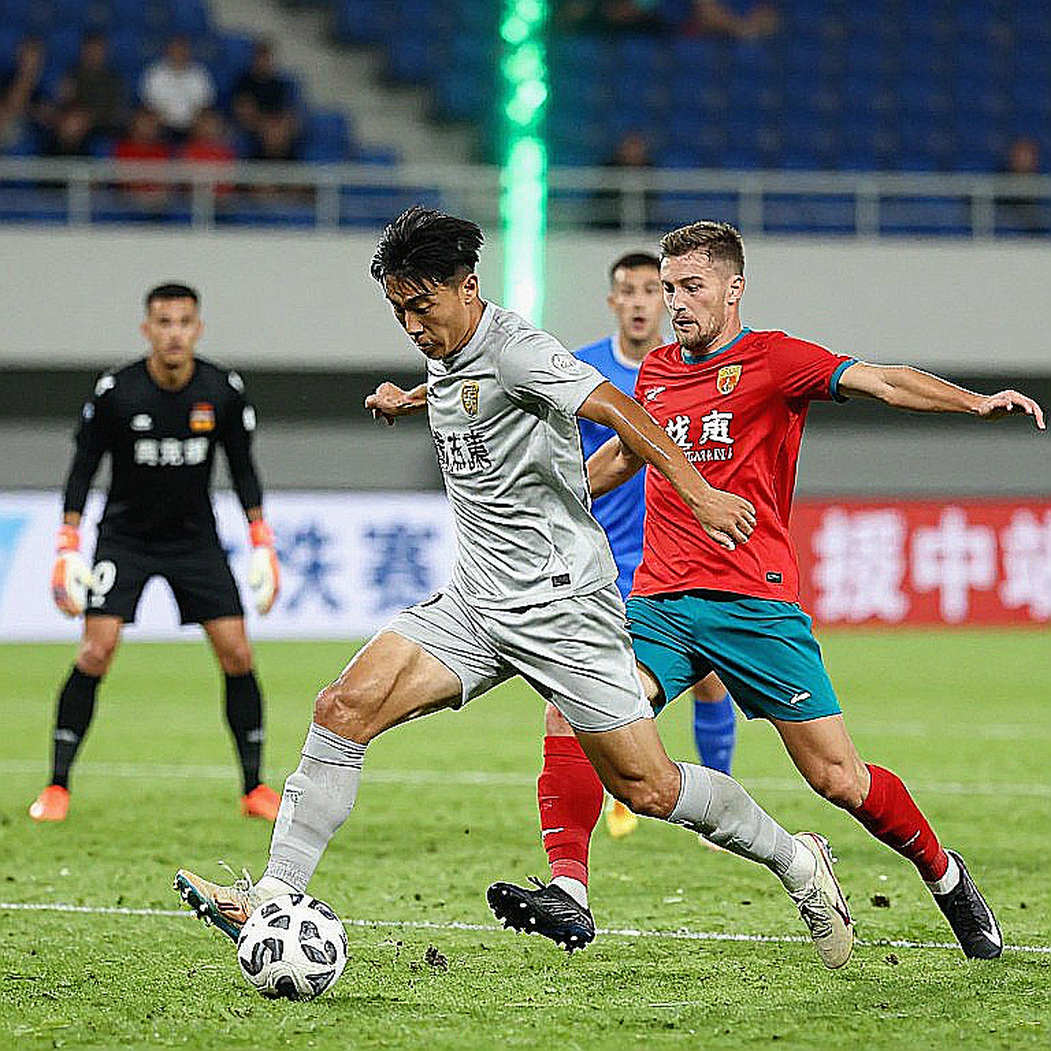 Portugal 4-2 Đan Mạch: Sáu bàn thắng, một cú "Siuuu" và vết nứt của một câu chuyện